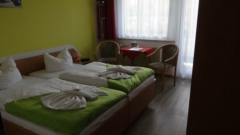Hostal Pension D�nenhaus