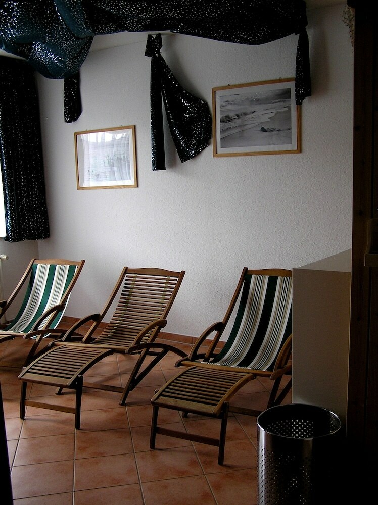 Hostal Pension D�nenhaus