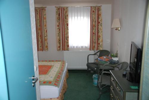 Hotel-marks-garni