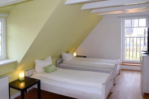 Haus-tomke-305021