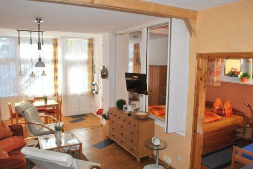 Apartamento Ferienwohnung Warnem�nde Altstadt (rc)