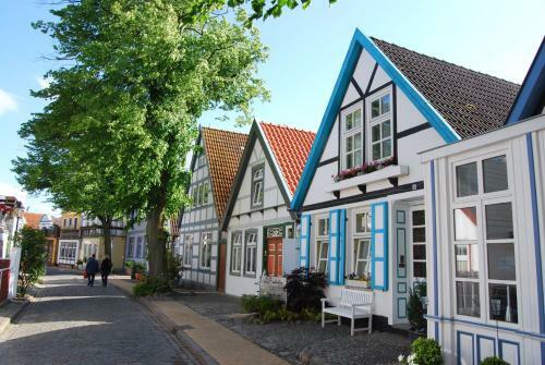 Apartamento Ferienwohnung Warnem�nde Altstadt (rc)
