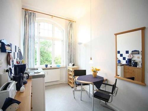 Apartamento Villa Aranka _ Warnemuende Fewo 1