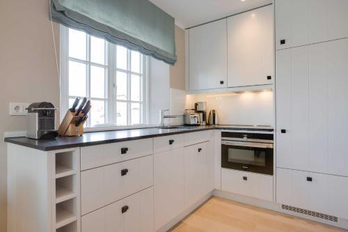 Stran H�s 1