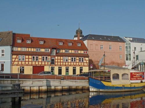 Hausboot Ueckermuende Typ Floating