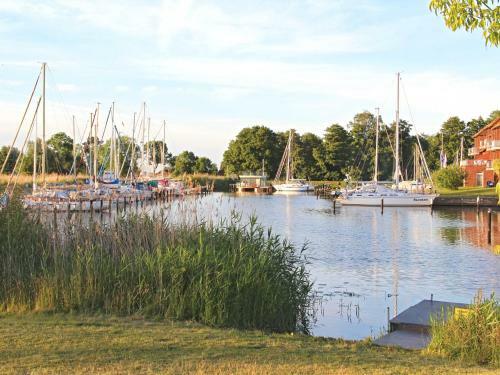 Hausboot Ueckermuende Typ Floating