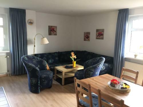 Villa 3-raum-wohnung Mit Balkon An Der Ostsee 208