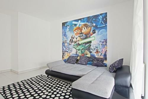 2 Private Single Rooms (5650)