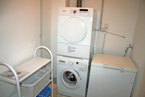 Apartment 9