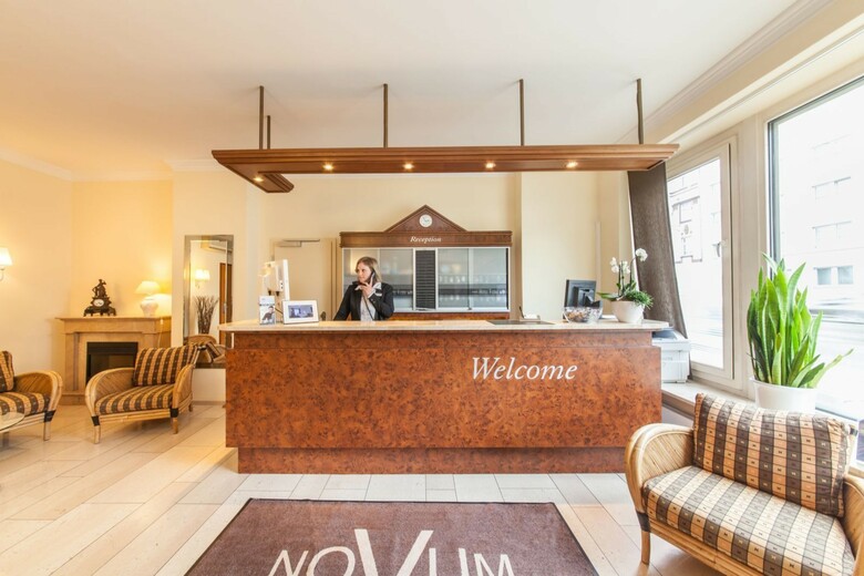 Hotel Flora Dus