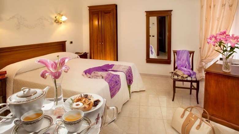 Hotel De Monti