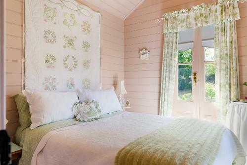 Tea Cup Cottage