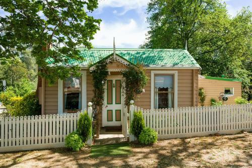 Tea Cup Cottage