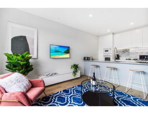 Boutique Apartment In Quiet, Sought-after Suburb
