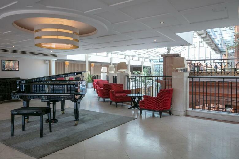 Hotel Crown Moran