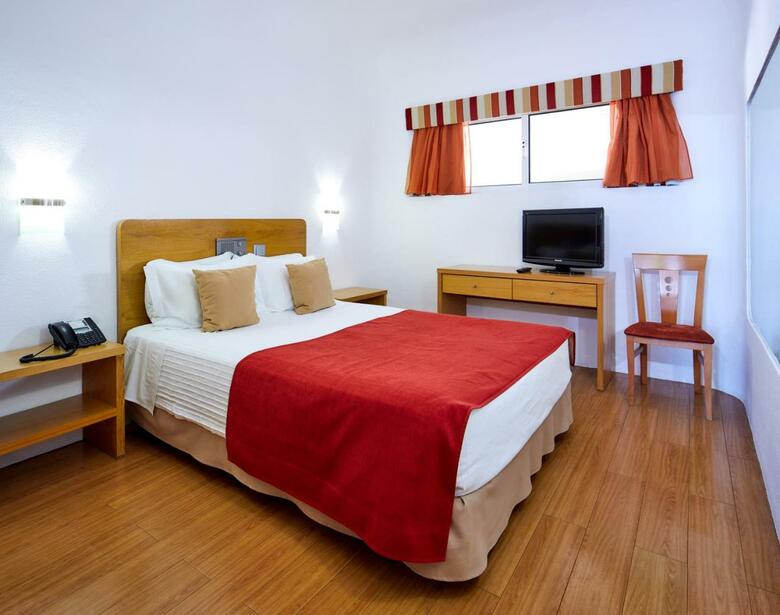 Alcazar Hotel & Spa