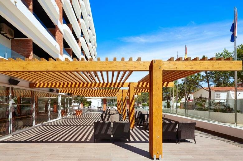 Alcazar Hotel & Spa