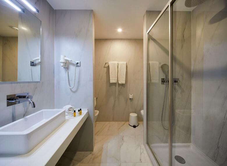 Alcazar Hotel & Spa