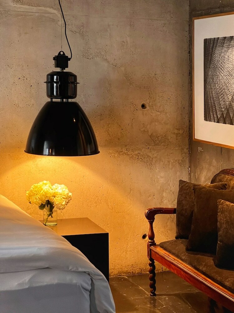 Demetria Hotel