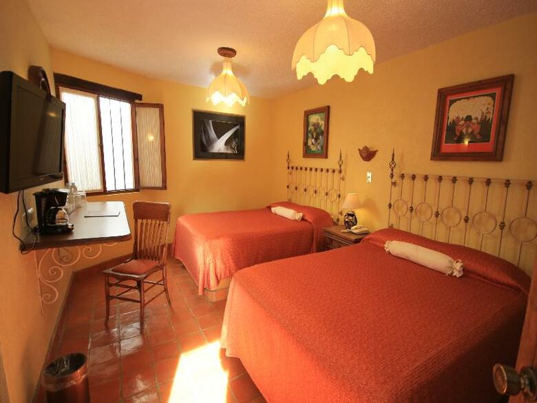 Hotel El Meson De Los Poetas