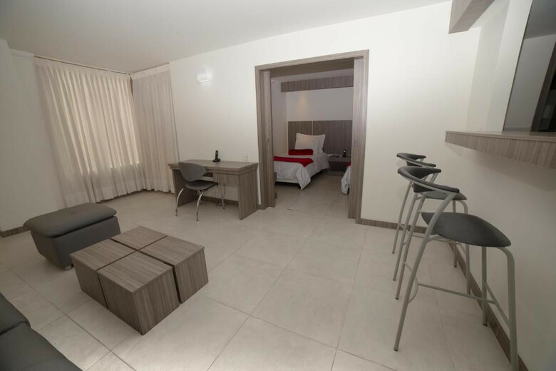 Hotel Aparta Suite Torre Poblado