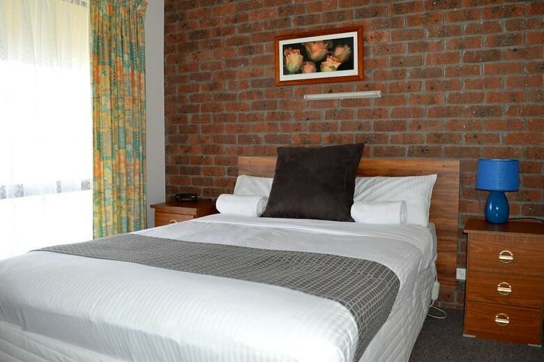 Motel Lakes Jakaranda Holiday Units