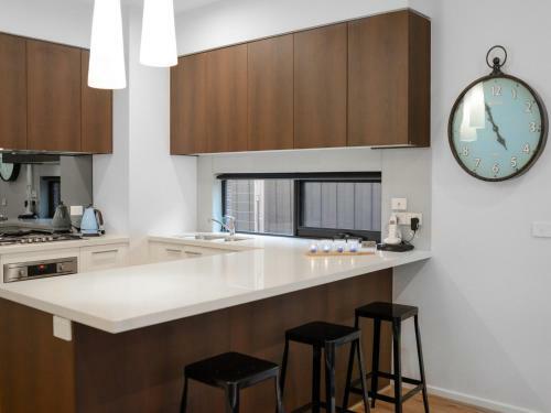 Boutique Stays - Caulfield Central, Townhouse