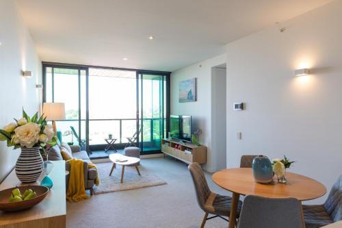 Apartamento Heart Cbd 2br/2ba With Free Parking And Views
