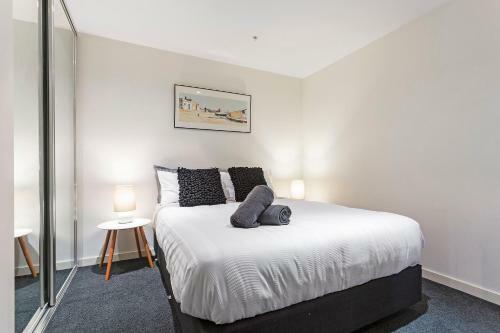 Complete Host Aqualuna Apartments