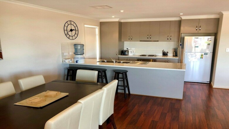 10 Hobart Road
