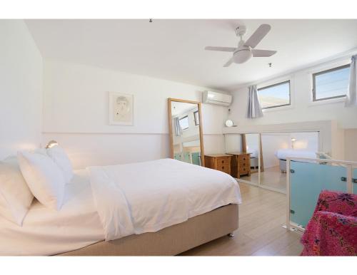Loft Style Apartment Minutes Walk From The City