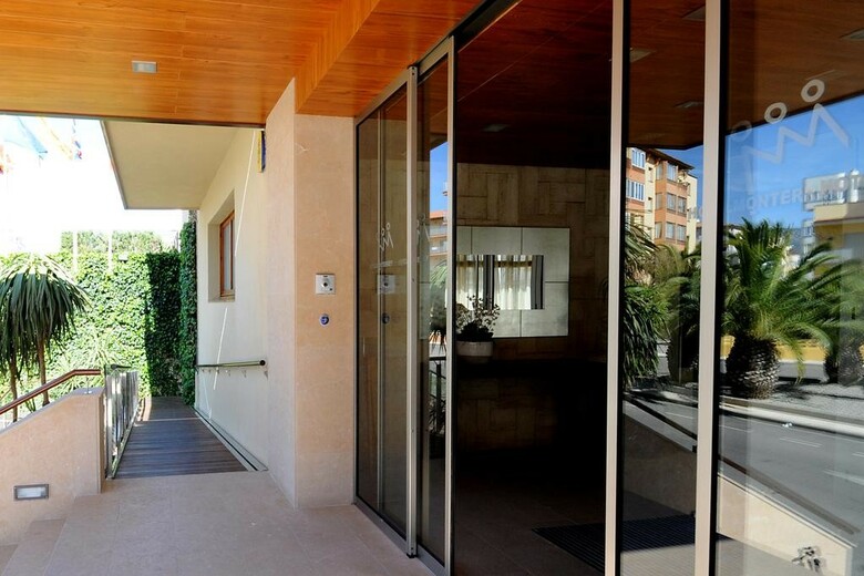 Hotel Monterrey Roses By Pierre & Vacances