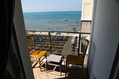 Vila One Beach Hotel
