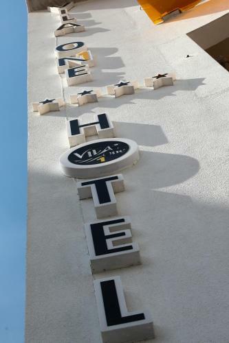Vila One Beach Hotel