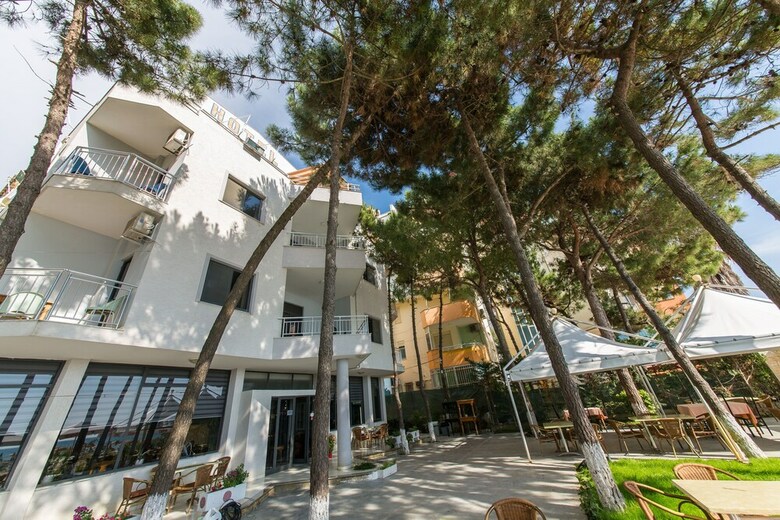 Hotel Andi