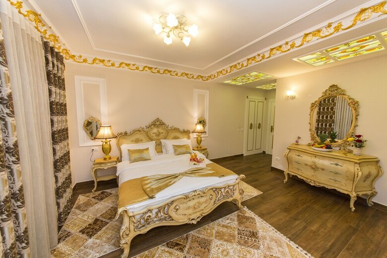 Hotel Empire