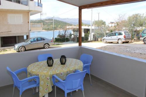 Seaside Apartment (ronaldo)