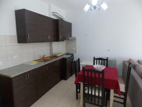 Joni Beach Apartments