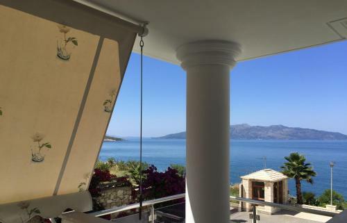 Diamond Sofia Apartment White Residence Luxury