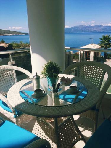 Diamond Sofia Apartment White Residence Luxury