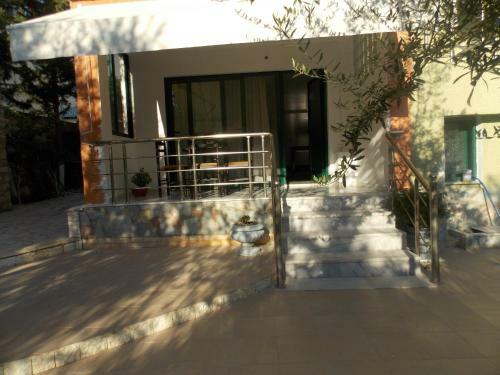Elvin Apartments