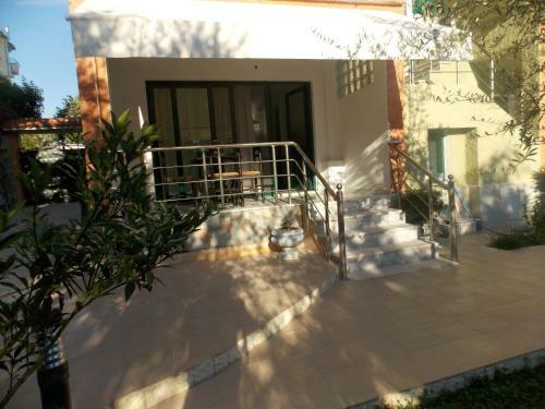 Elvin Apartments