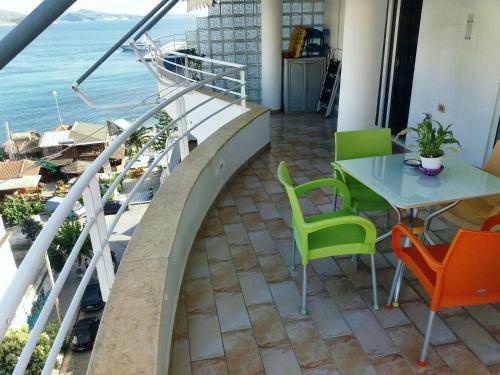 Sarandaofficial Apartment