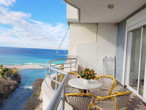 Exotic Apartment