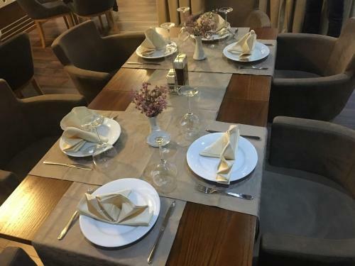 Hotel Deluxe