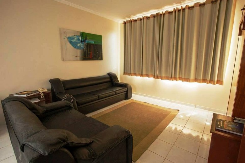 Carina Flat Hotel