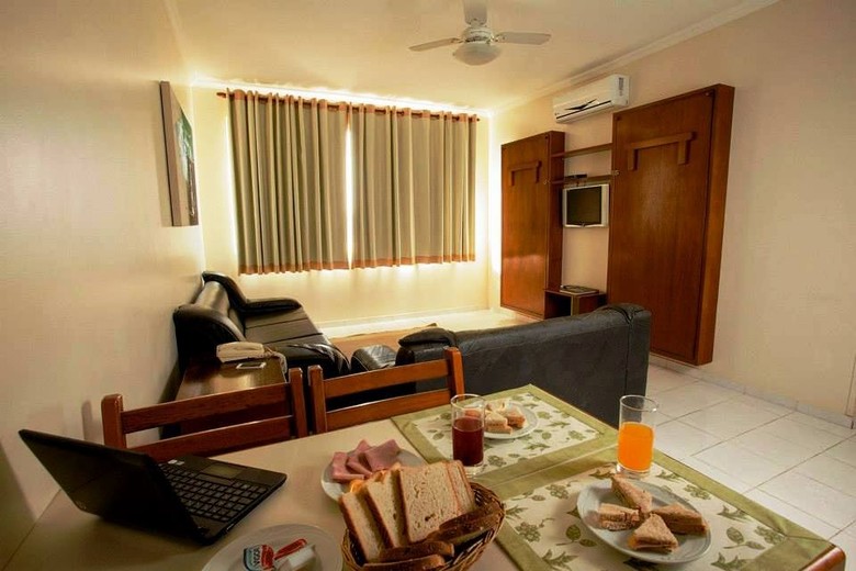 Carina Flat Hotel