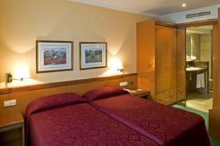 Aparthotel Husa Acacia
