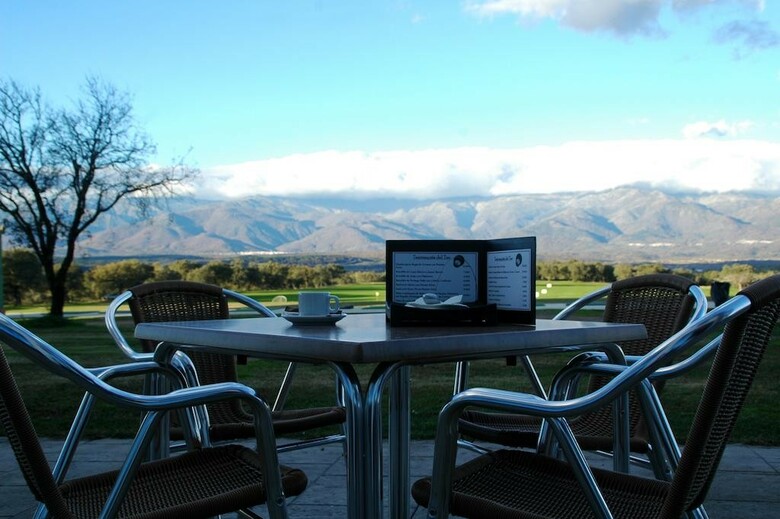Hospedium Hotel Valles De Gredos Golf