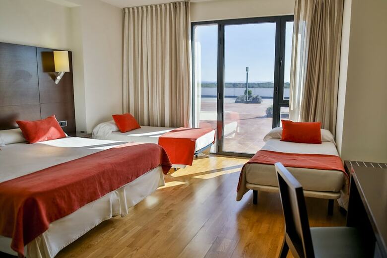 Hospedium Hotel Valles De Gredos Golf